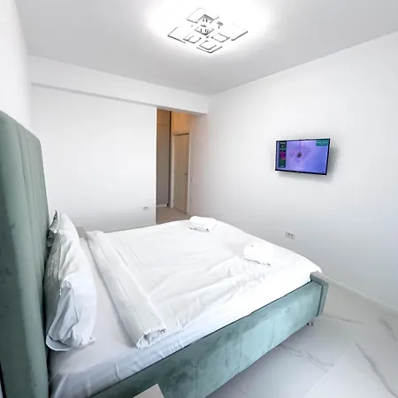 Wave 6 Apartment
